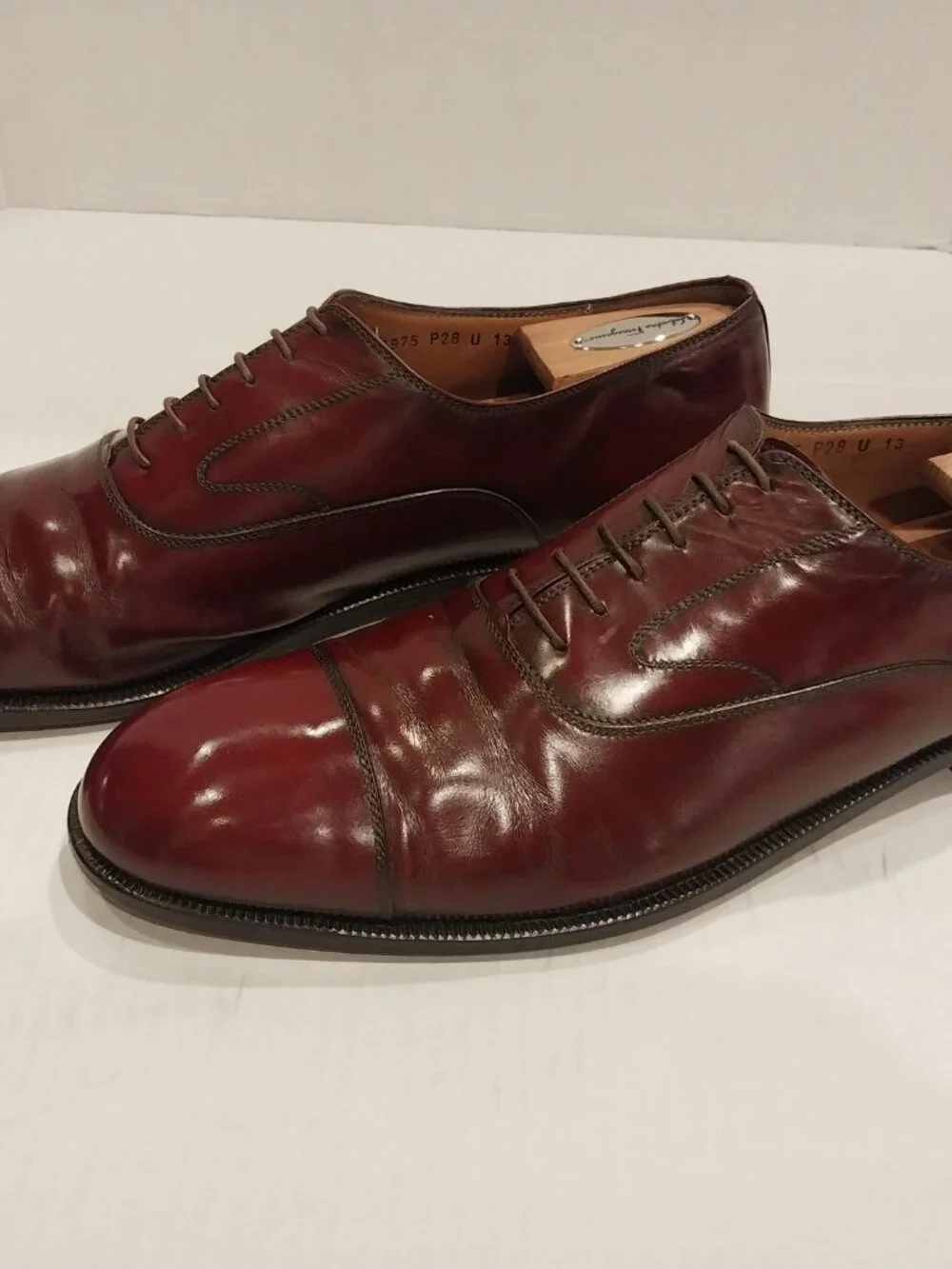 SALVATORE FERRAGAMO men's (SAVE $800) size 13 B brown Oxford.